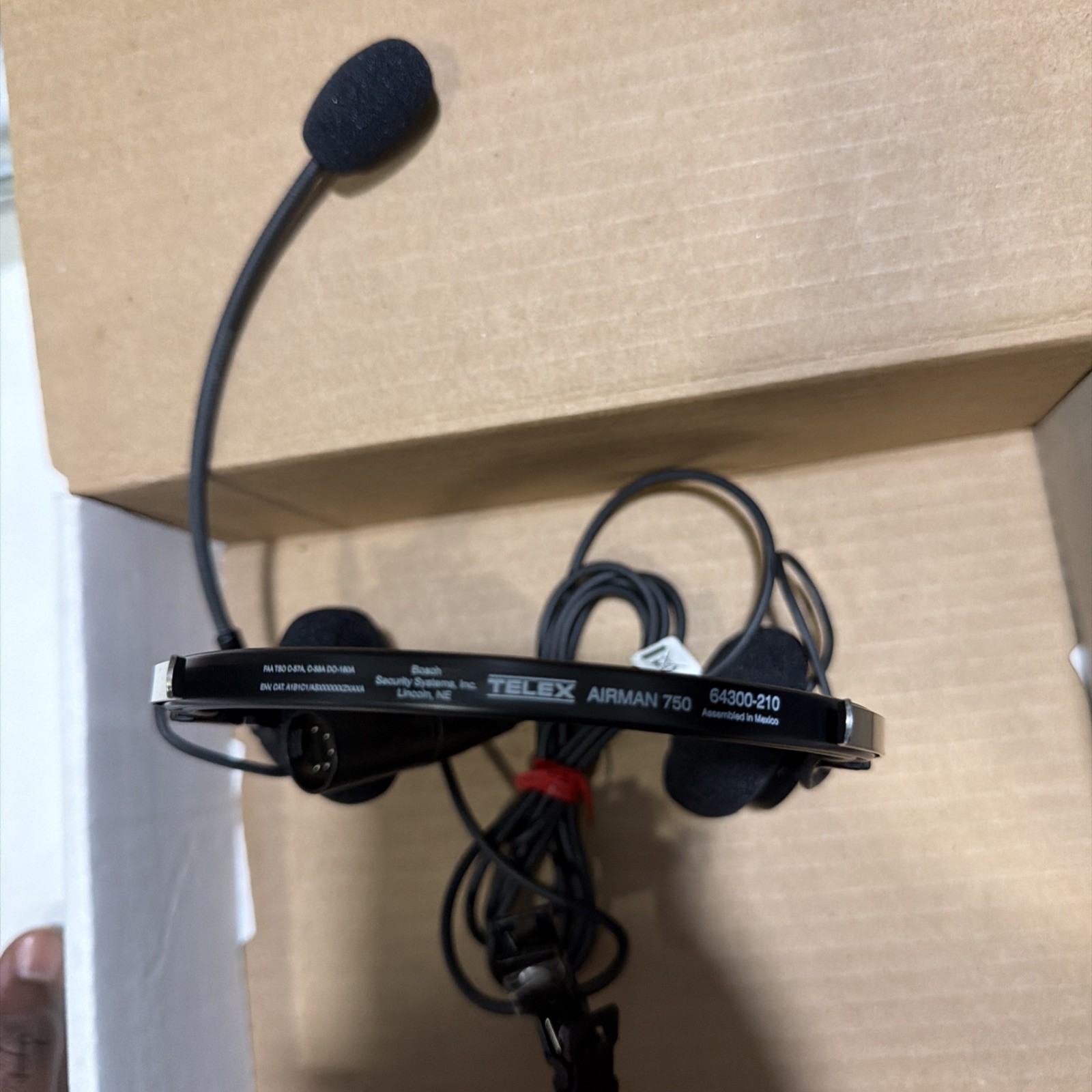 Telex Airman 750 64300-210 Airbus XLR Pilot Aviation Headset BRAND NEW NO BOX!!