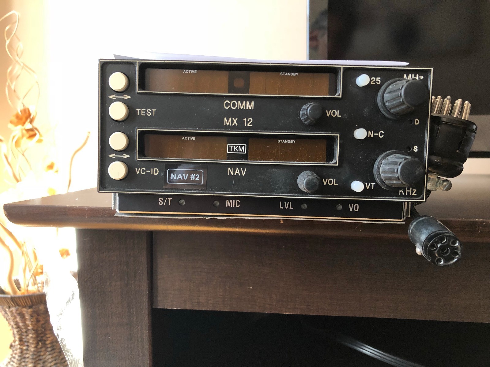 TKM MX12 NAV/COMM TRANSCEIVER 28 VDC P/N MX 12 WITH FAA FORM 8130-3