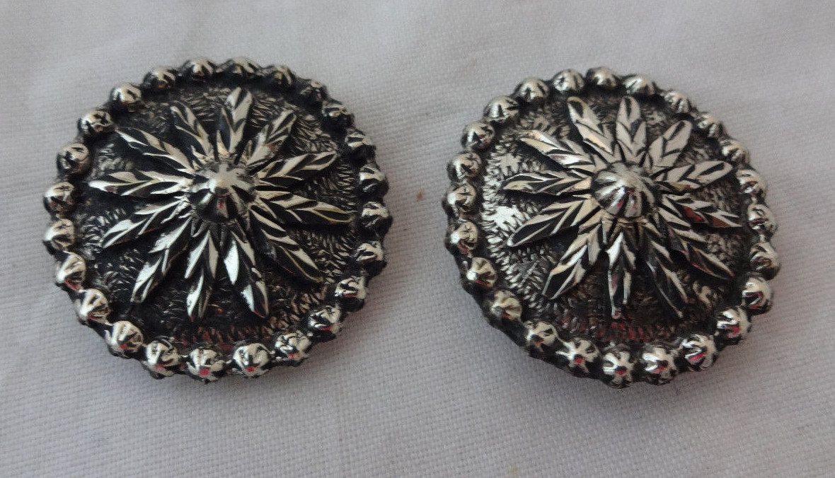 Pair Antiqued Sierra Flower Hansen Western Gear Conchos Screw 1" Nickel Silver