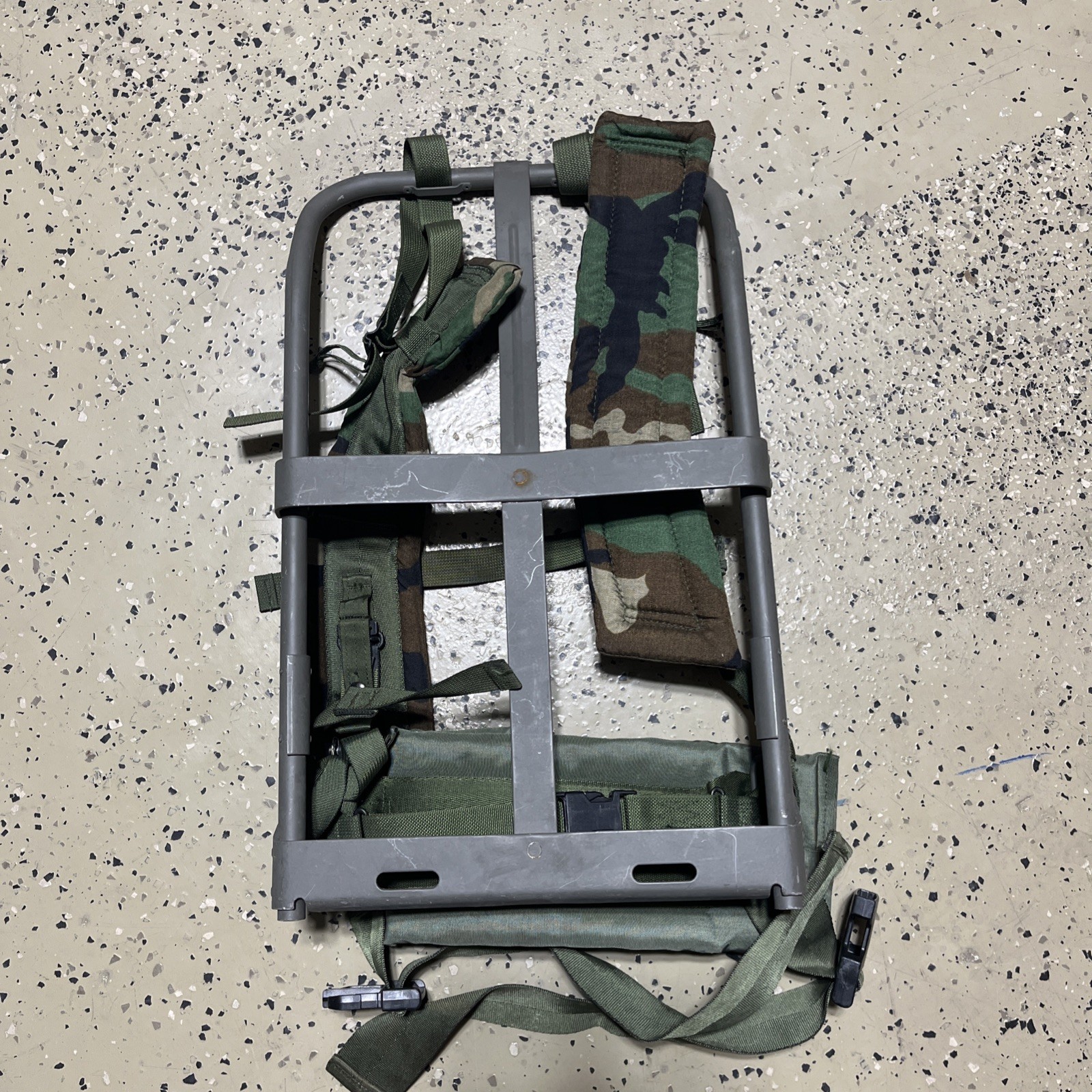 USGI Alice Pack Frame Complete W/ Shoulder Straps Waist Pad COMPLETE LC-2