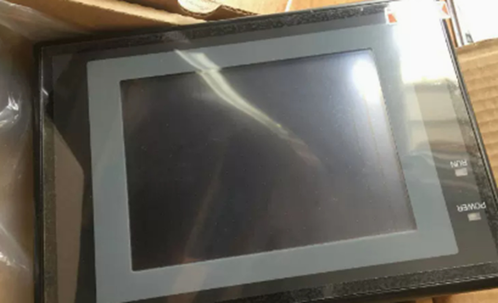 NEW In Box Omron NT31C-ST143B-EV3