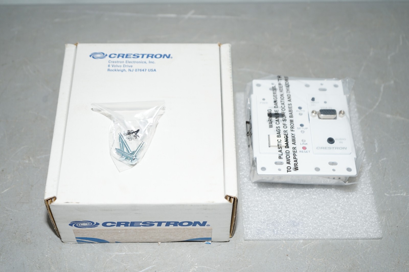 ^ Crestron HD-TX-201-C-2G-E-W-T Wall Plate Transmitter #W4652