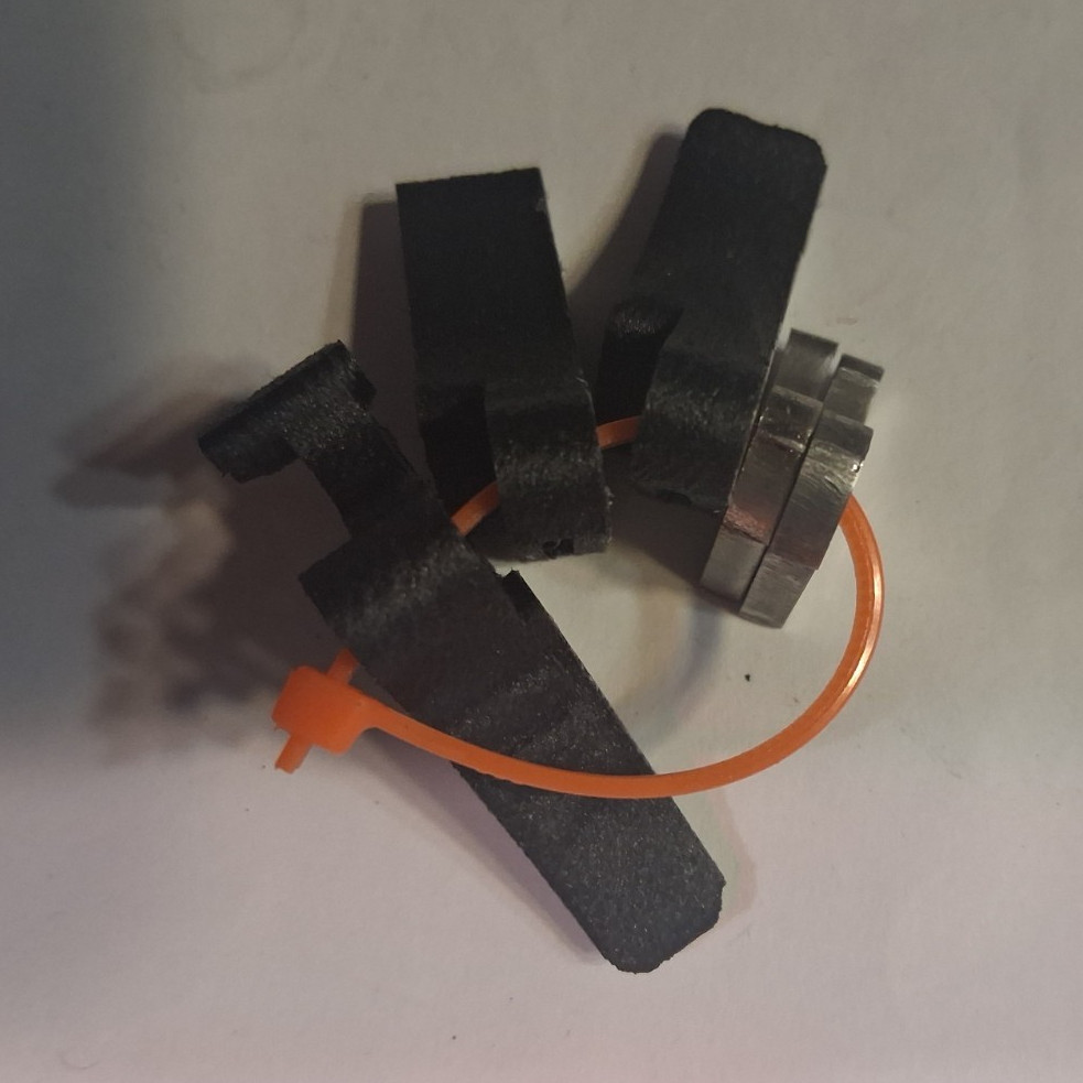 💪‼️FAST‼️💪 GLOCK/CLONE V1,V2 ALLIN1 KEYCHAIN IN CARBON FIBER (2CLAWZZ EDITION)