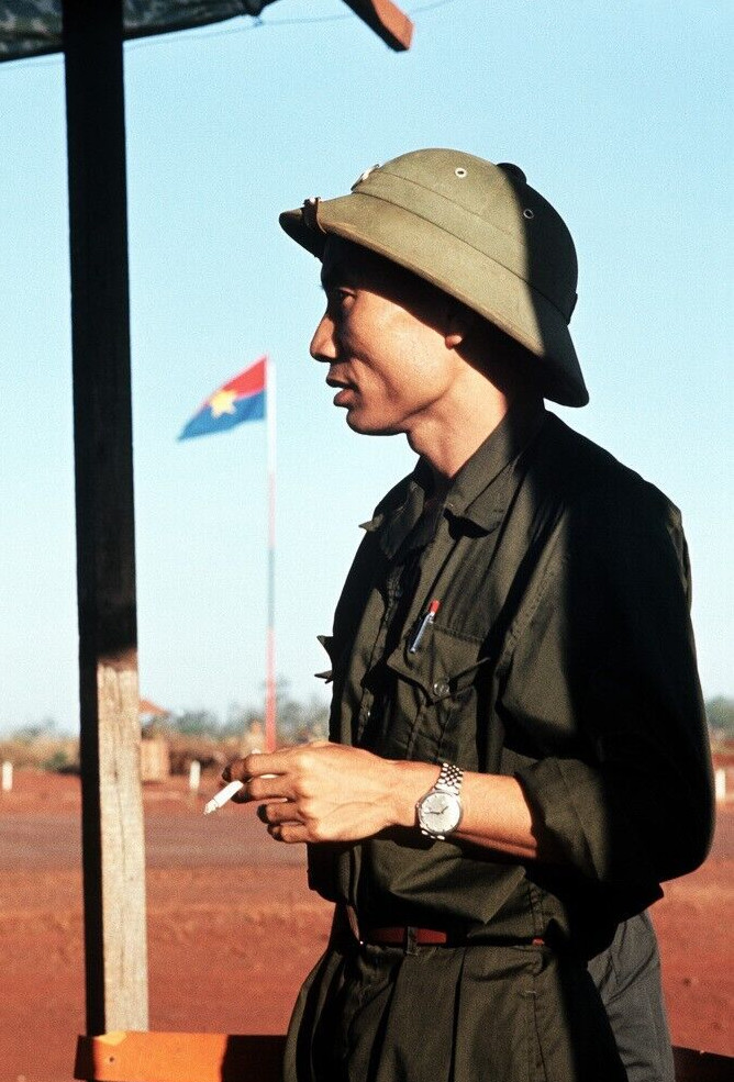 Vietnam  War  Photos --  North Veitnam Soldier - Smoking