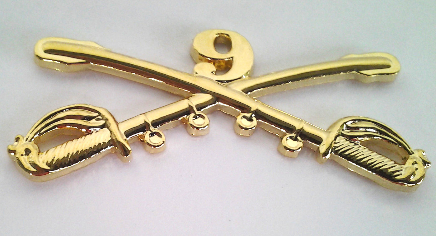 9TH CAVALRY SWORDS (LARGE 2-1/4") US ARMY Military Hat Pin P16147