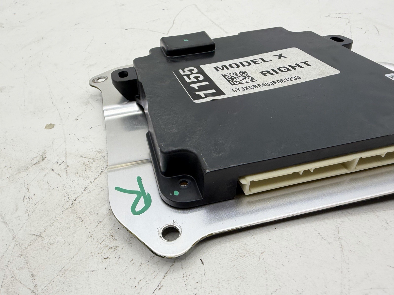 💢16-20 OEM Tesla Model X Front Passenger Door Control Module Right 1050183-00-E