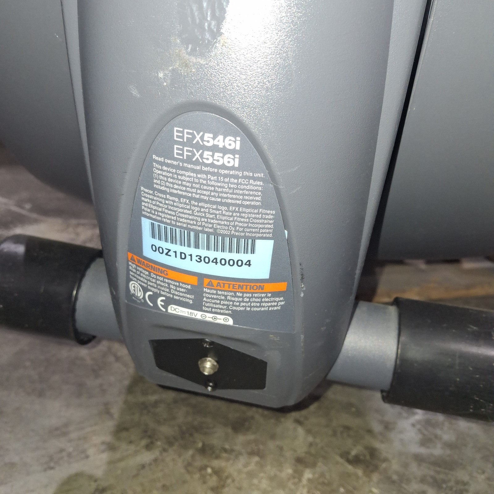 Precor USA EFX556i Elliptical Machine