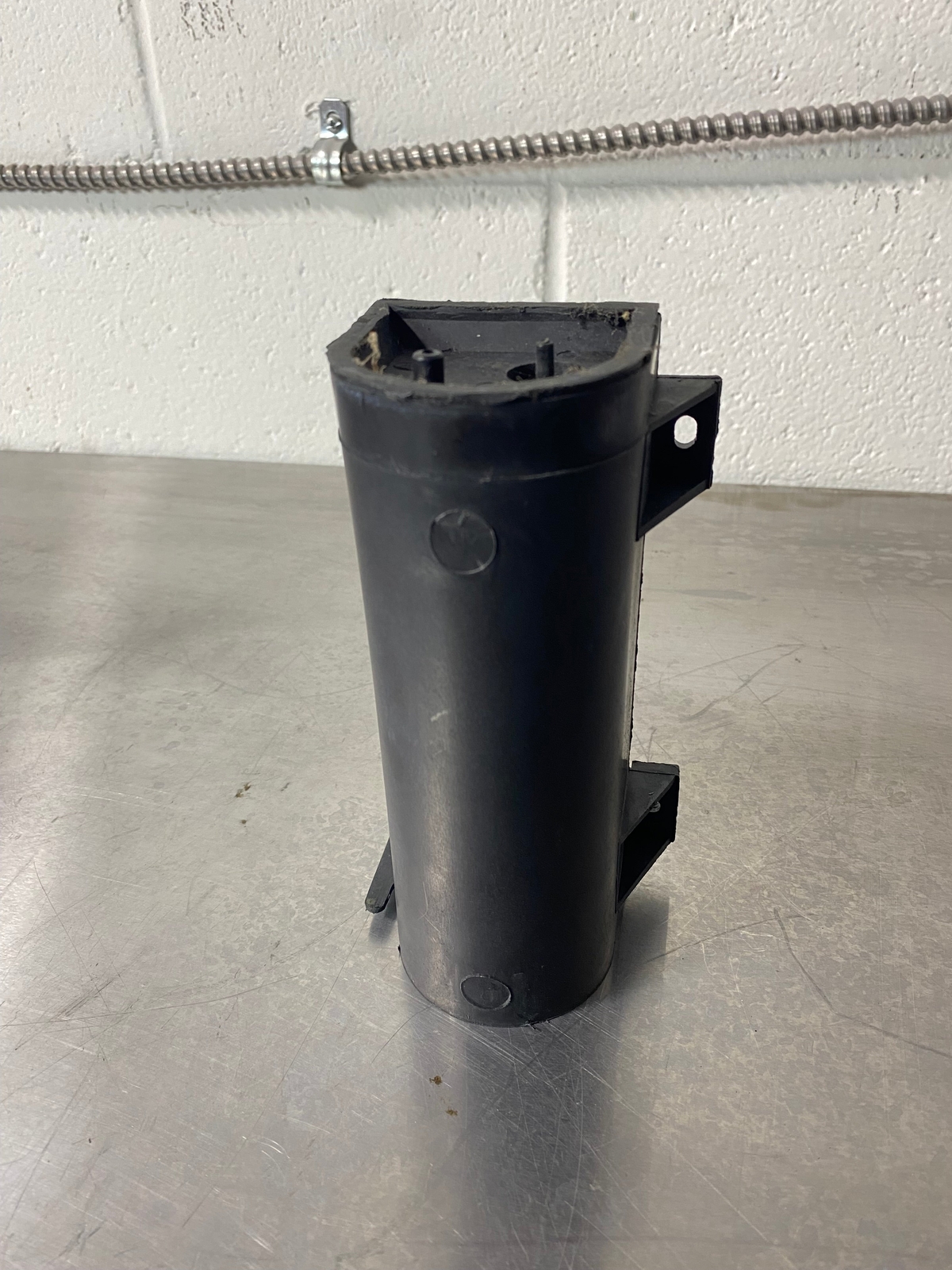 1997 - 2004 C5 OEM EXTERIOR EVAP CANISTER 24-01