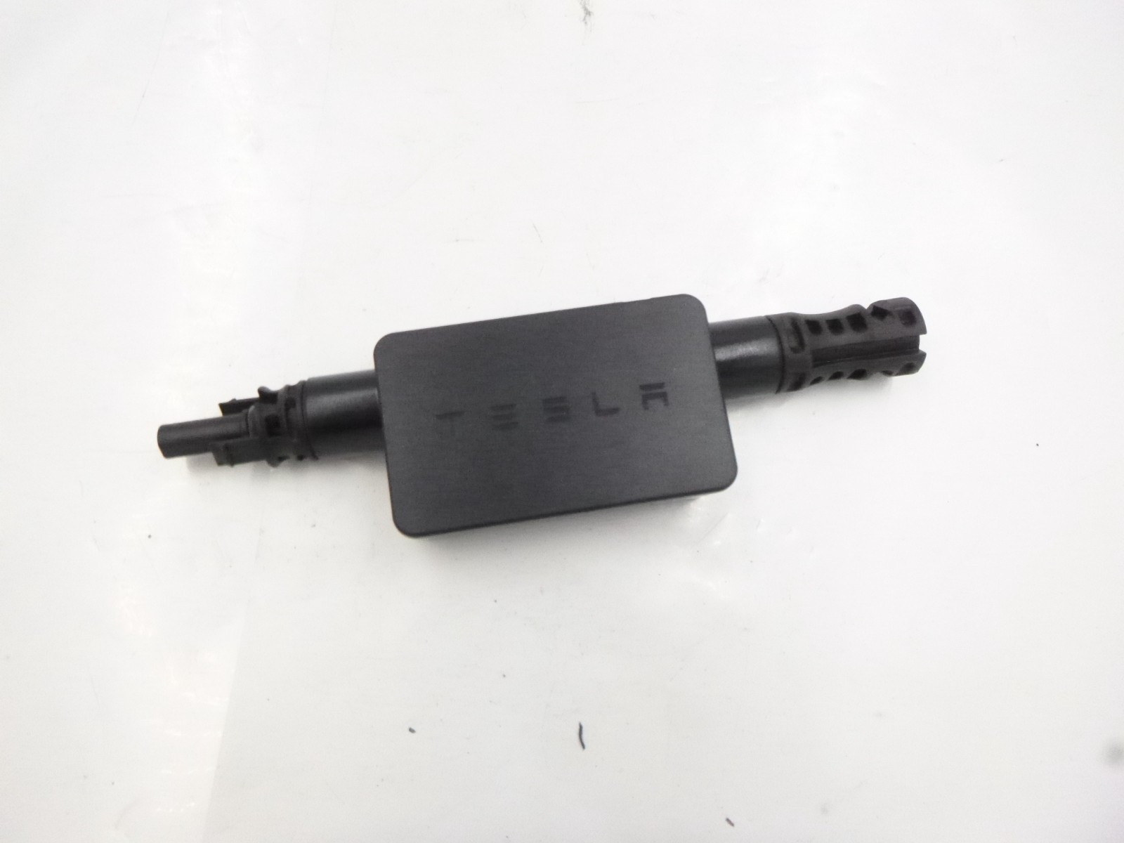 LOT OF 5- Tesla Mid Circuit Interrupter MCI-2 PV Rapid Shutdown 1879359-15-B