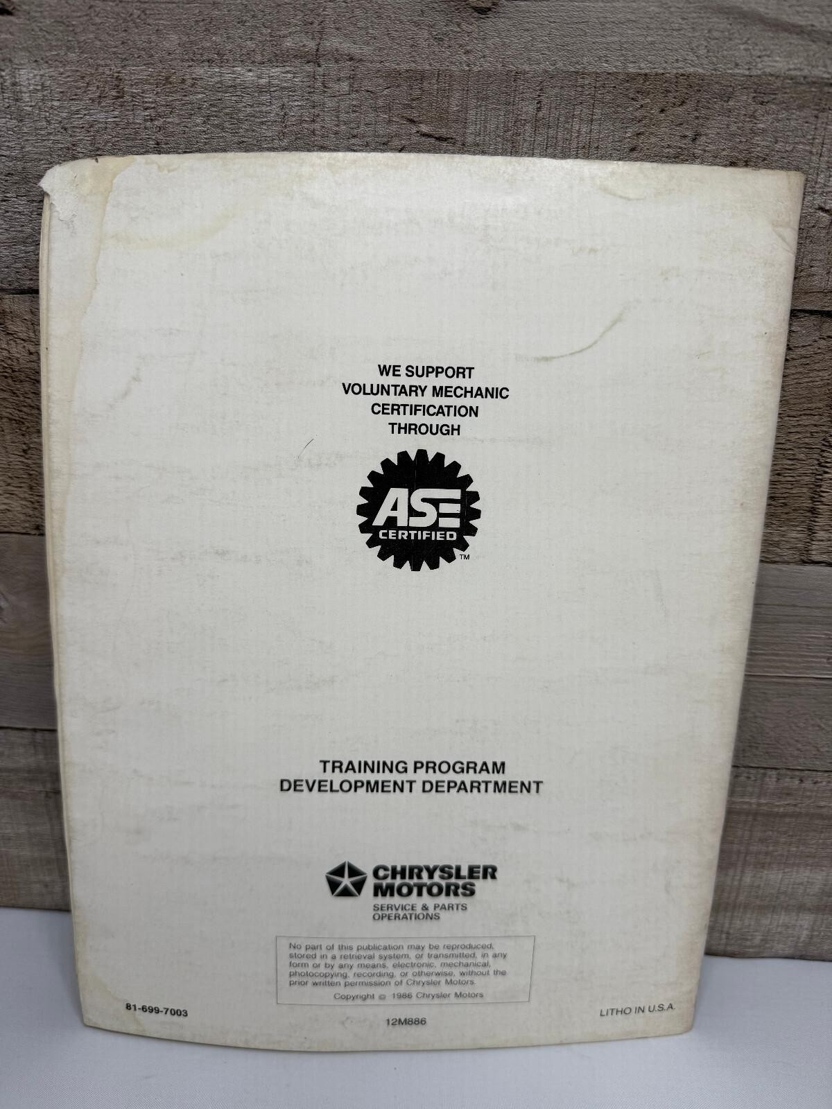 Chrysler Motors 1987 3.0L V-6 Engine Training programs Book 6G62 Engine
