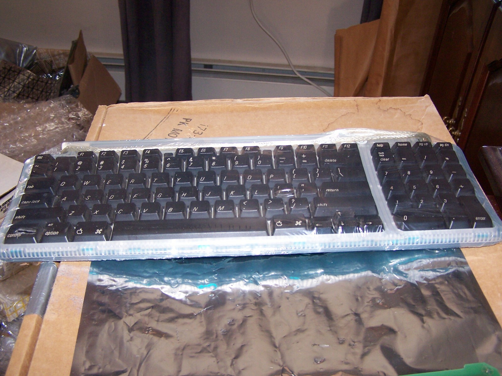 Apple iMac Blueberry M2452 USB Wired Keyboard