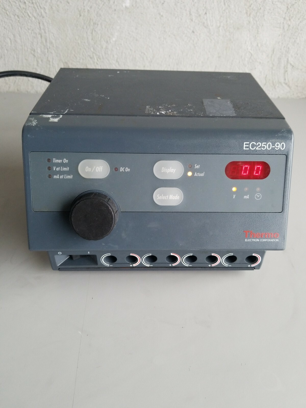 Thermo E-C Apparatus Corp. EC250-90 Electrophoresis Power Supply