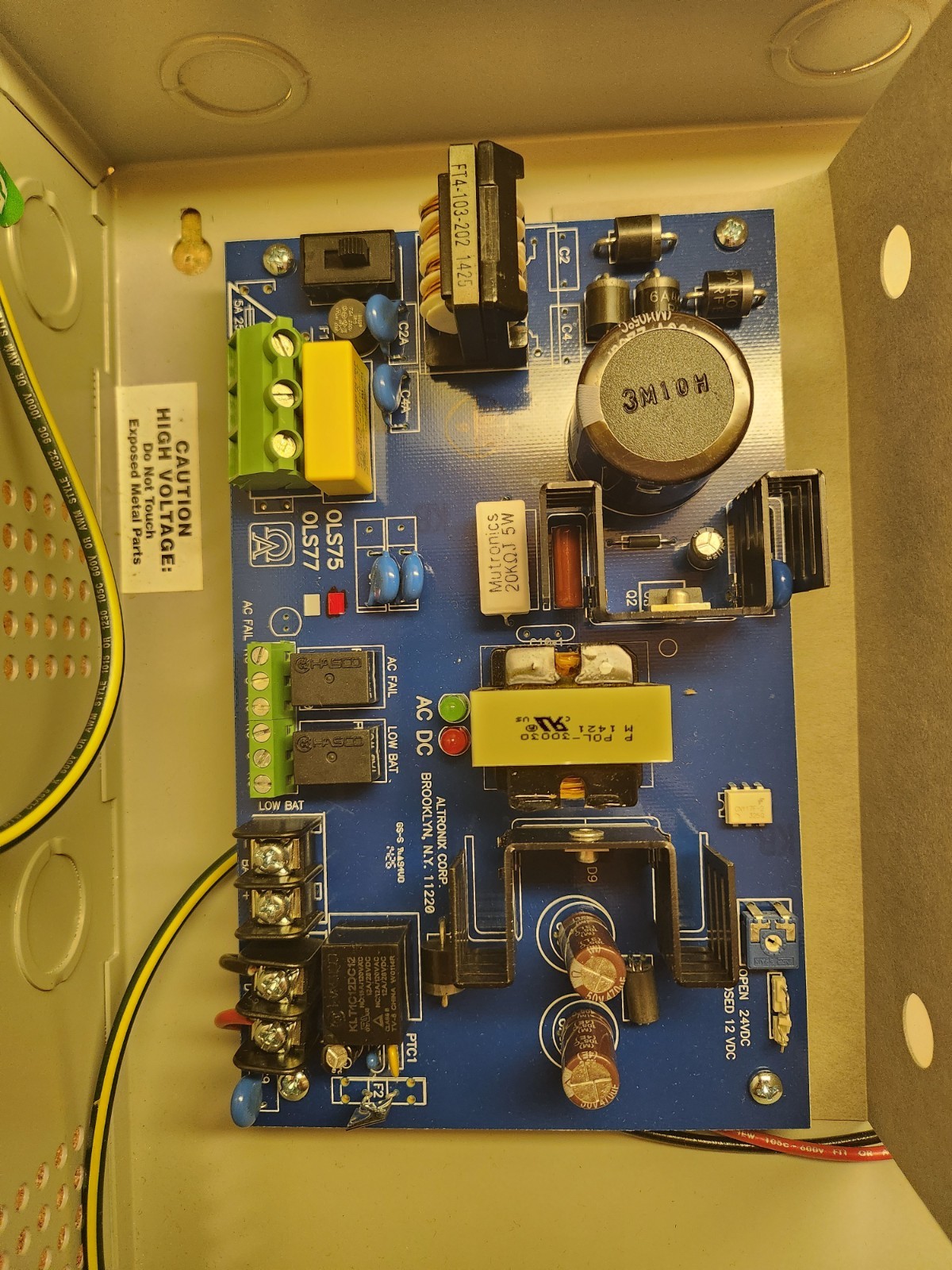 Altronix SMP3PMP4 Supervised Power Supply/Charger