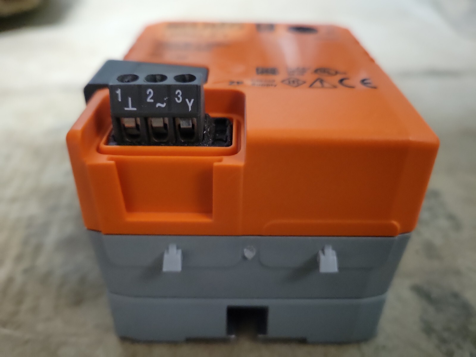 BELIMO 24VAC/DC On/Off, Floating Non-Spring Return Damper Actuator