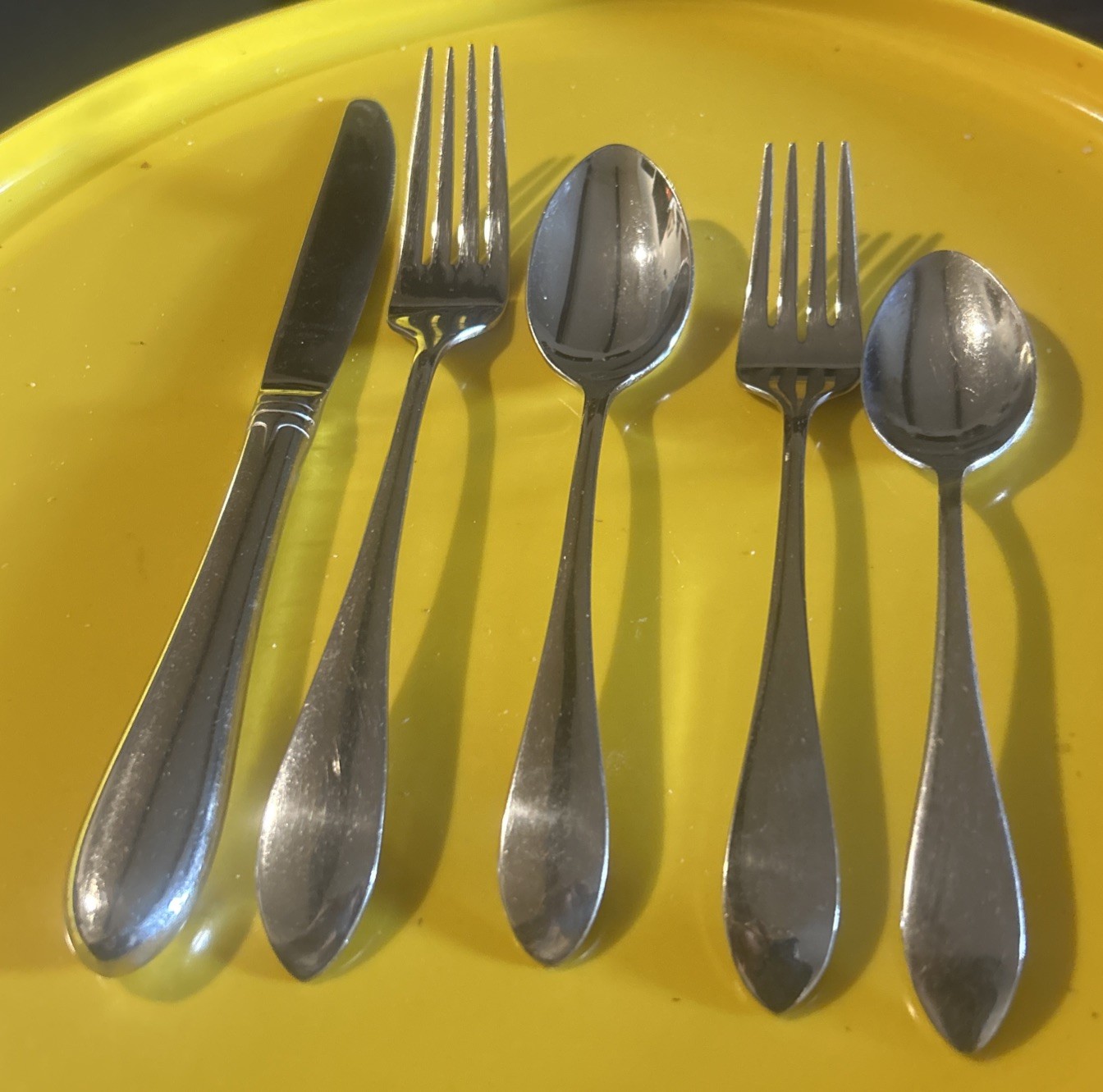 Gorham Meredith 5 Piece Place Setting Stainless 18/8 Flatware Ridge Back