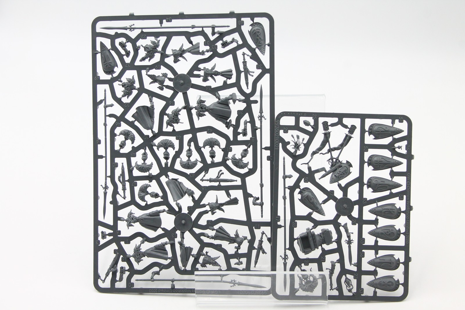 Used Warhammer AOS Lumineth: Vanari Auralan Wardens (5, on sprue)