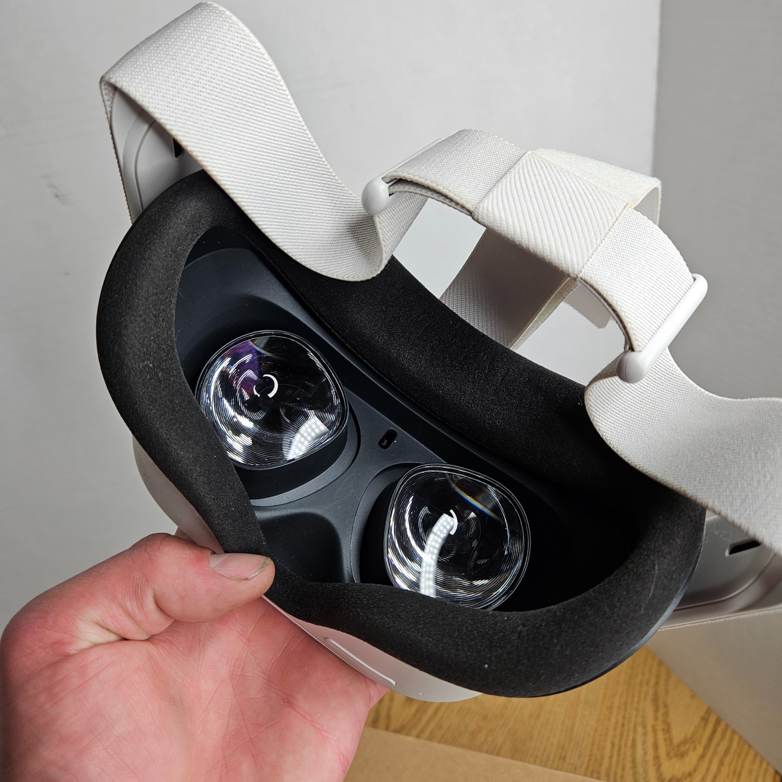 Meta Oculus Quest 2 128GB VR Headset with Controllers and original Box