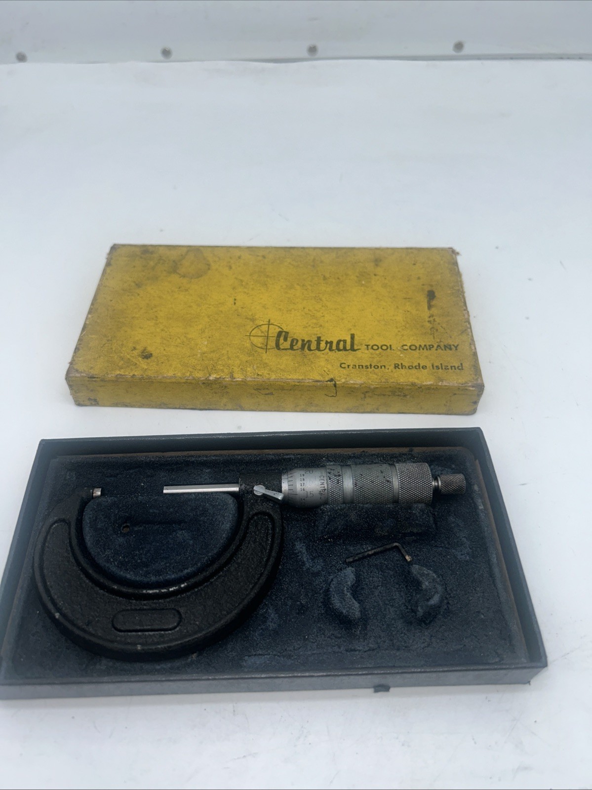 Central Tools 22RL 1-2” Micrometer In Original Box USA Vintage J40