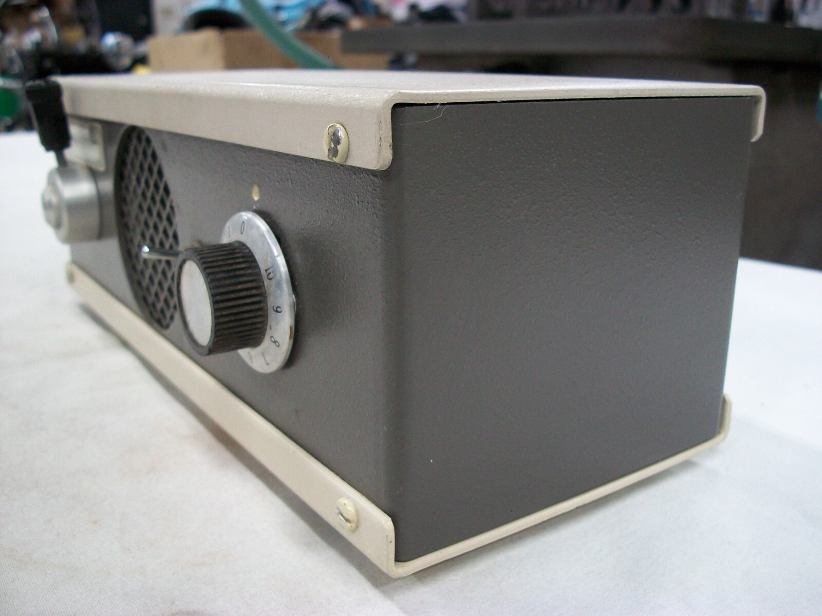 FIBER OPTIC LIGHT SOURCE