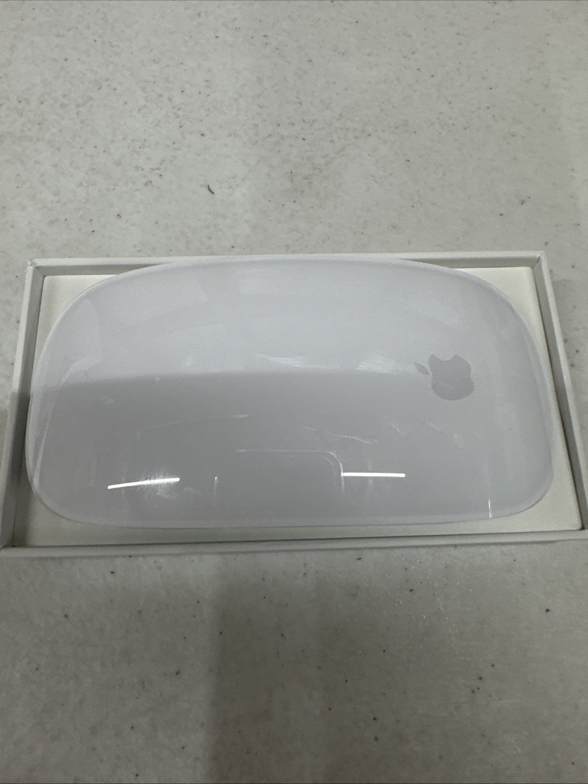 Apple Magic Mouse USB-C Multi-Touch MXK53AM/A Genuine A3204 - White