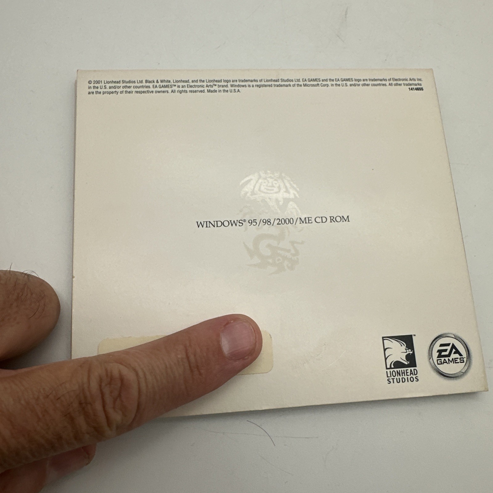 Black & White PC Game 2001 Case and CD-ROM Lionhead Studios EA Games