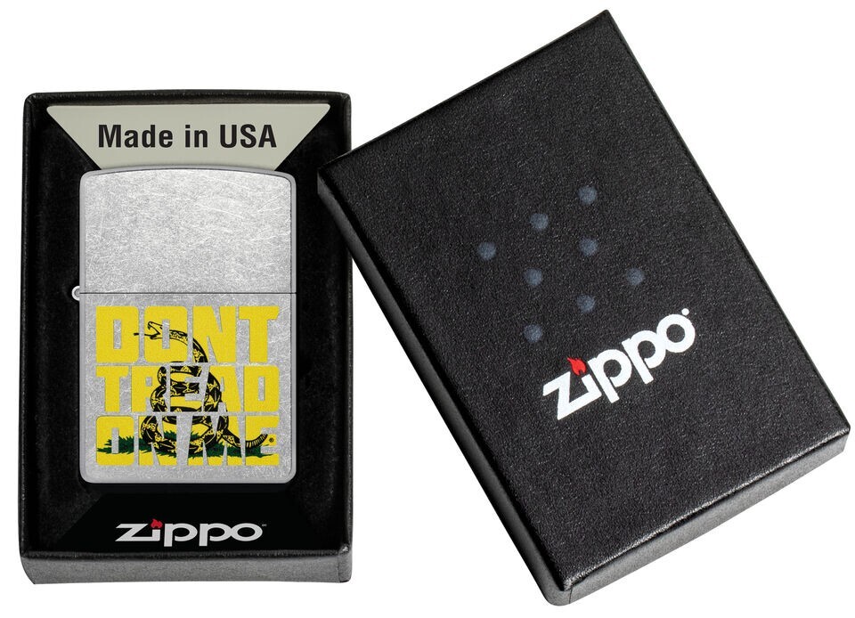 Zippo Dont Tread on Me® Street Chrome 48952