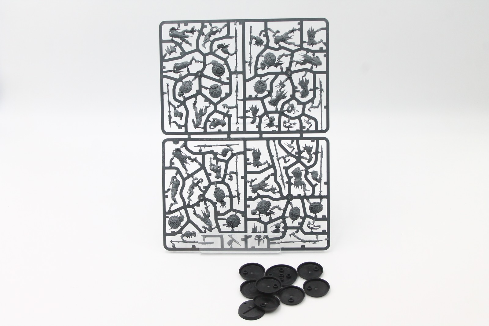 Used Warhammer AoS Kruleboyz: Gutrippaz (10, On Sprue)