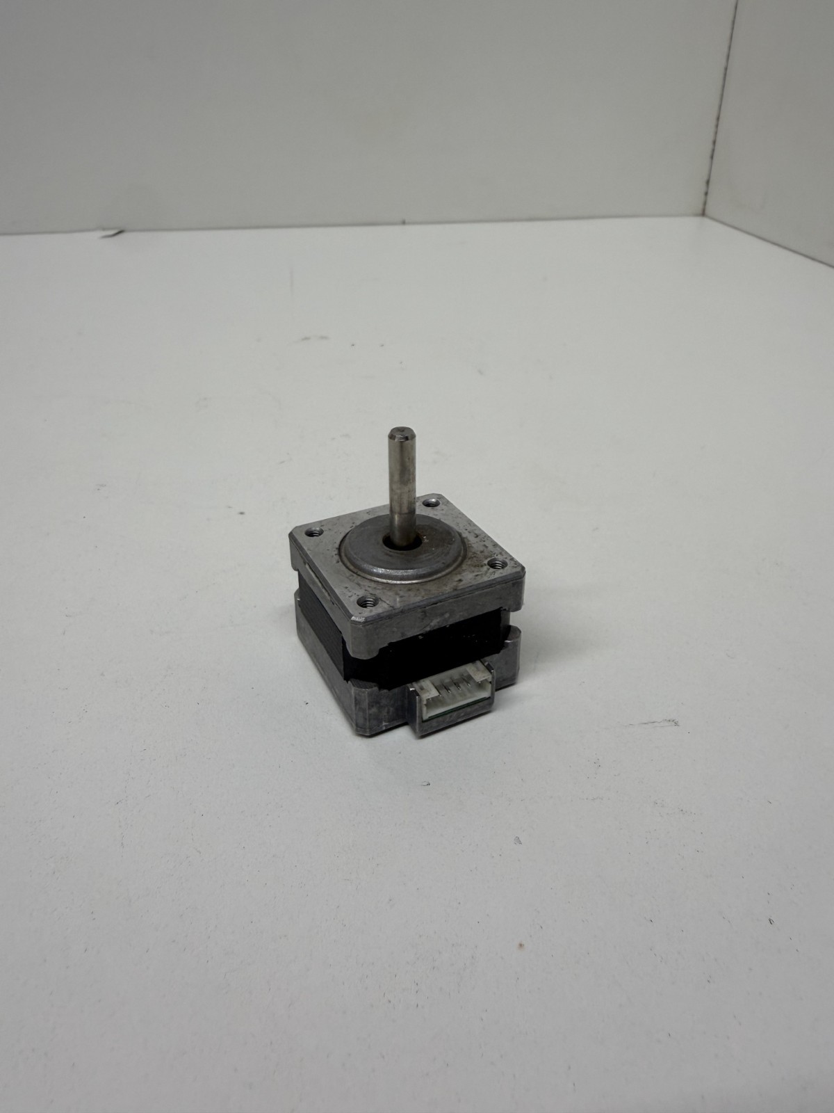 ASTROSYN Stepper Motor 14PM- M206-12V 14PMM20612V