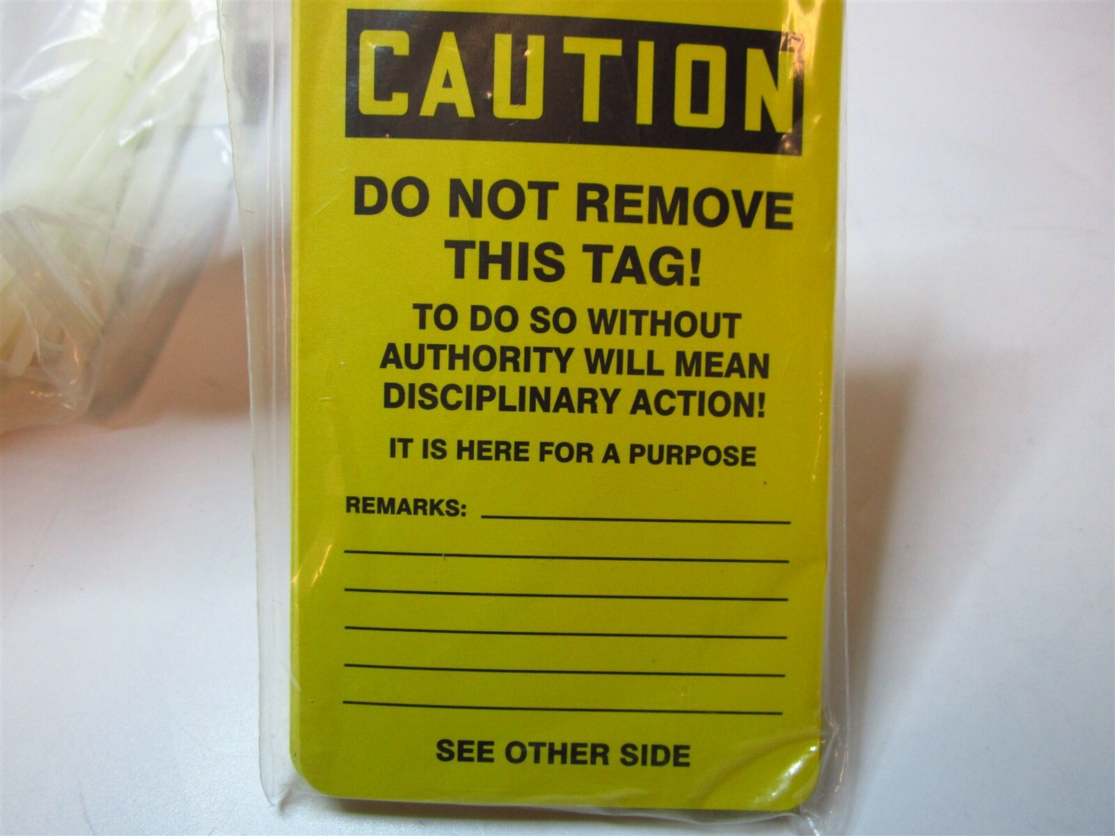 ACCUFORM SIGNS Caution "Do Not Remove" Tags 5-3/4" x 3-1/4" New
