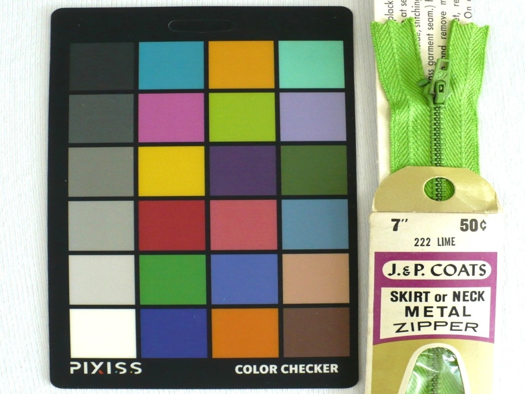 1963 Lime Green 7 inch Metal Skirt Neckline Zipper Coats Vintage Sewing Supply