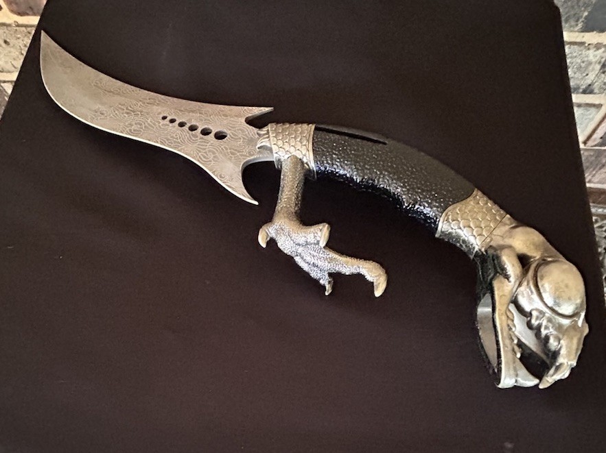 Fantasy Stainless Steel Dagger Monster Head And One Claw Foot