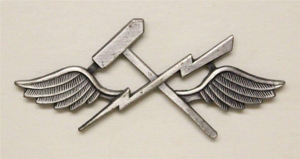 USN U.S. Navy Rate Pin 093: Aviation Support Equipment Tech - silver, c/b, nhm