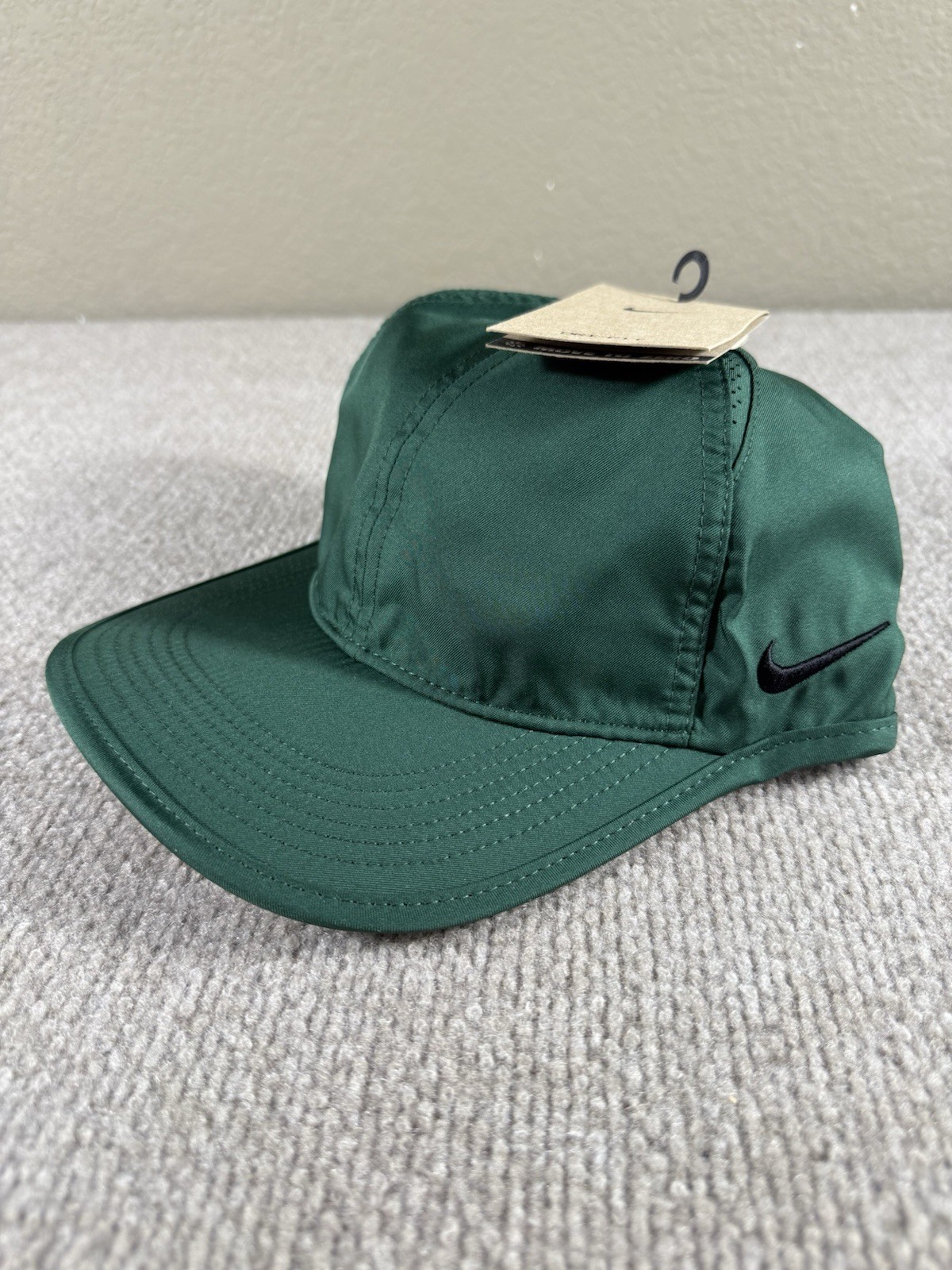 Nike Dri-Fit AeroBill Team Featherlight Green CJ7082-341 Adjustable Running Hat