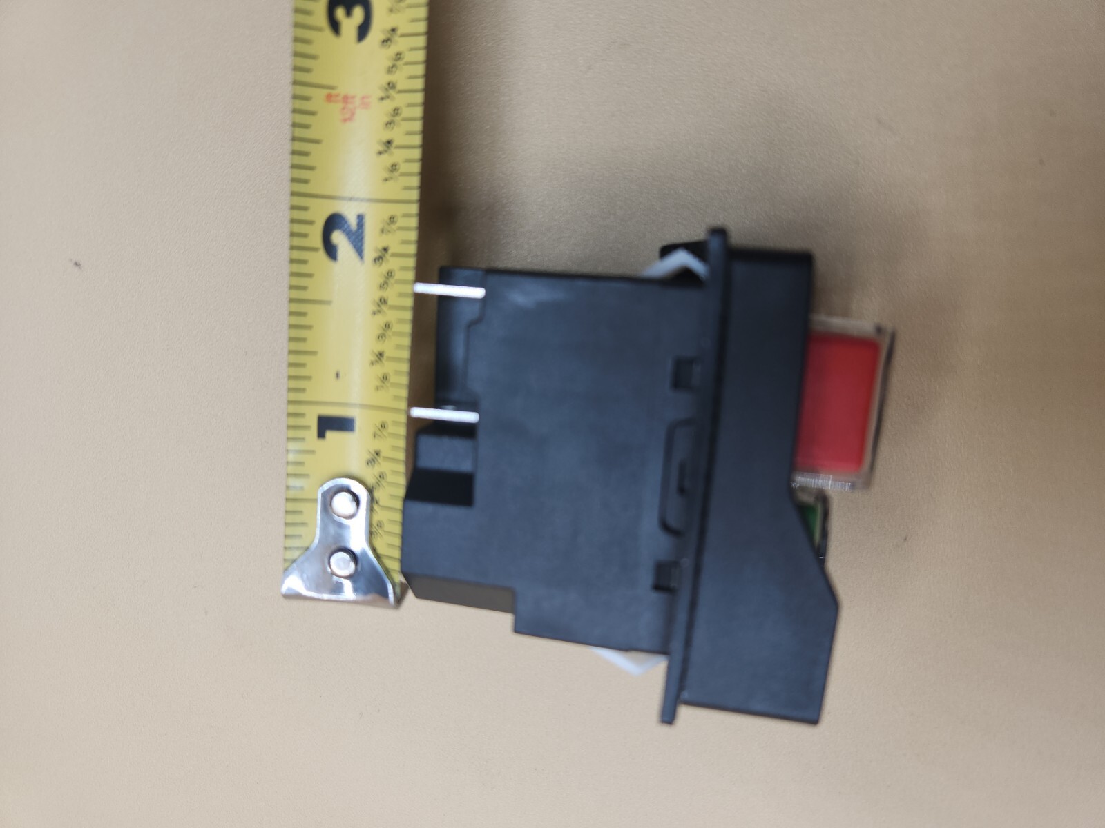 DeWALT 5140135-94 Magnetic Start Stop Switch 120V 16A 1/2 HP 4 Pin Prong