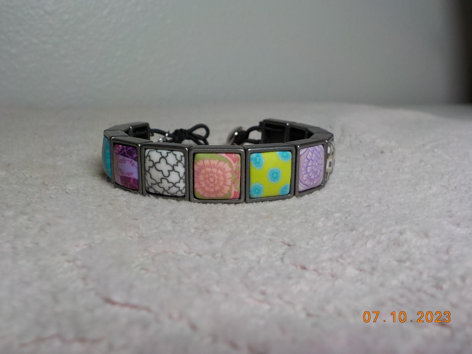 JILZARA PREMIUM CLAY BEADED BRACELET W/MULTI-COLOR/MULTI PATTERN SQUARE LINKS
