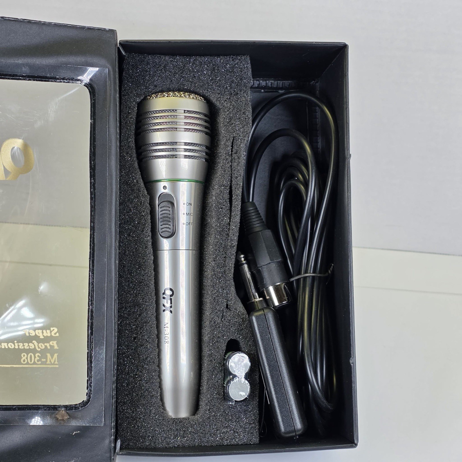 QFX Super Professional Microphone Model M-308 In Case With Cable