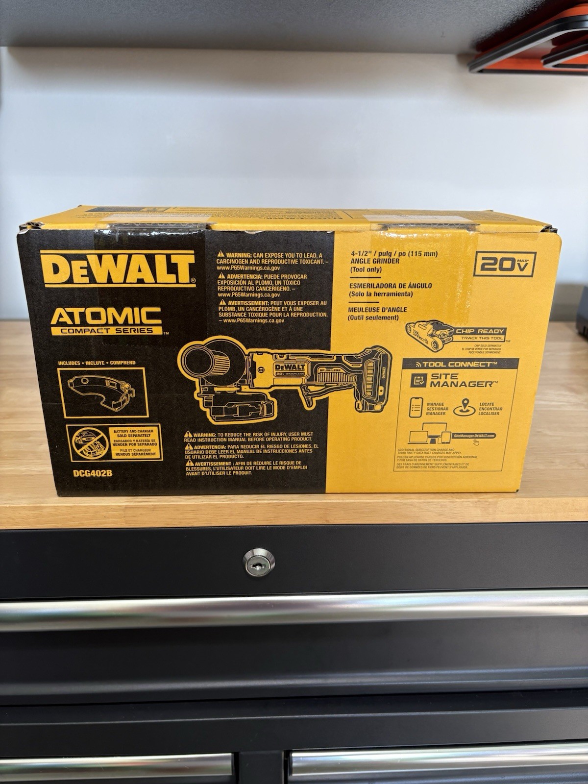 Dewalt ATOMIC 20V Angle Grinder with Paddle Switch DCG402B