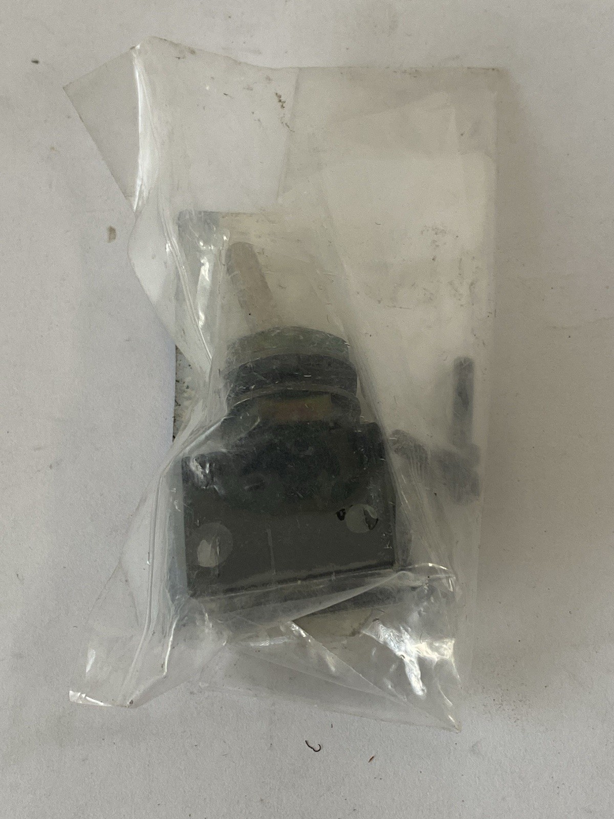 SMC VM-08C Valve Toggle Lever Switch