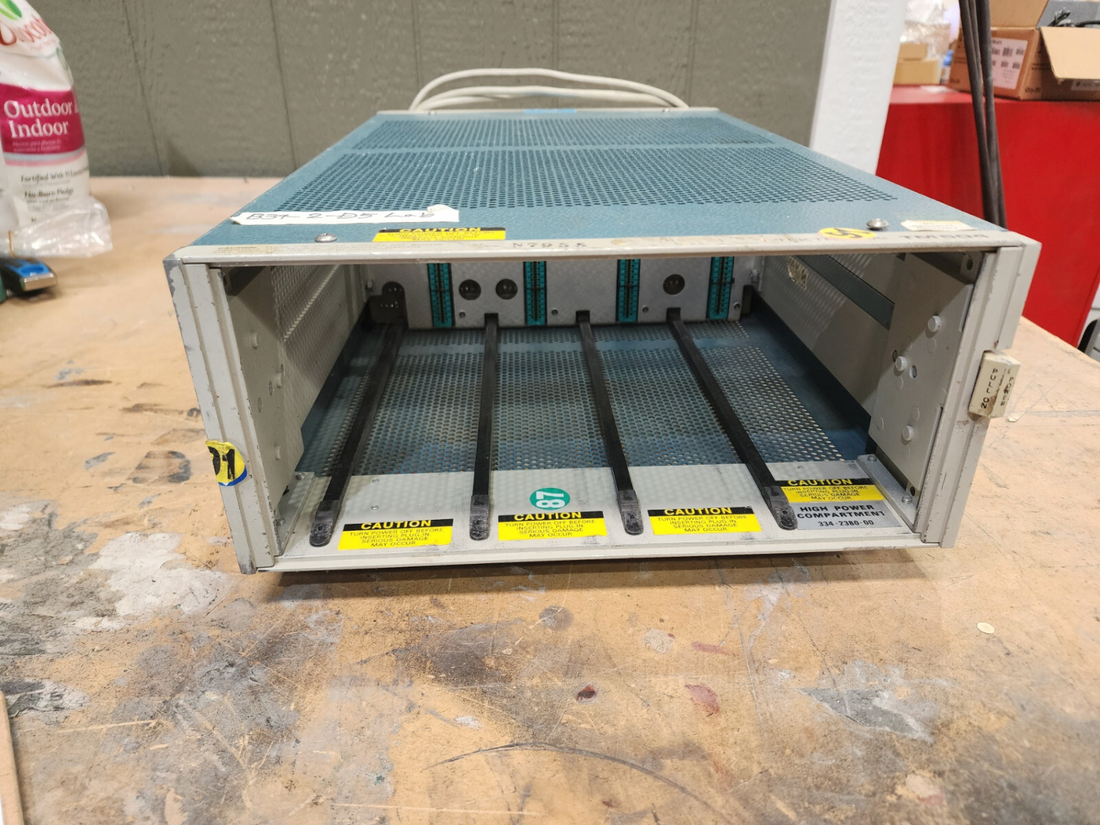 Tektronix TM504 Mainframe Unit B