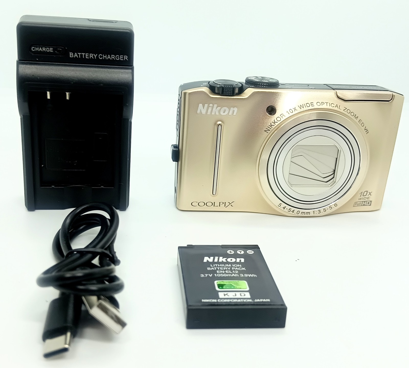 「Near Mint/Charger] Nikon Coolpix S8100 12.1MP 10X Zoom Gold Digital CameraJapan