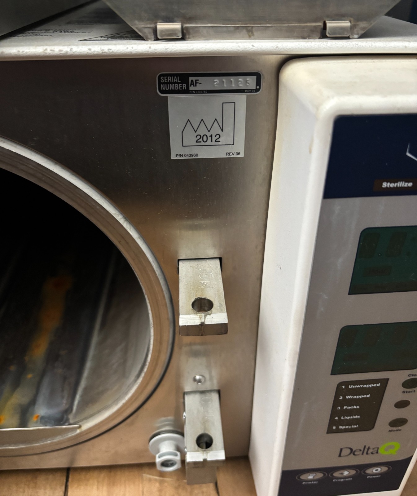 Pelton And Crane Delta Q Model AF Autoclave