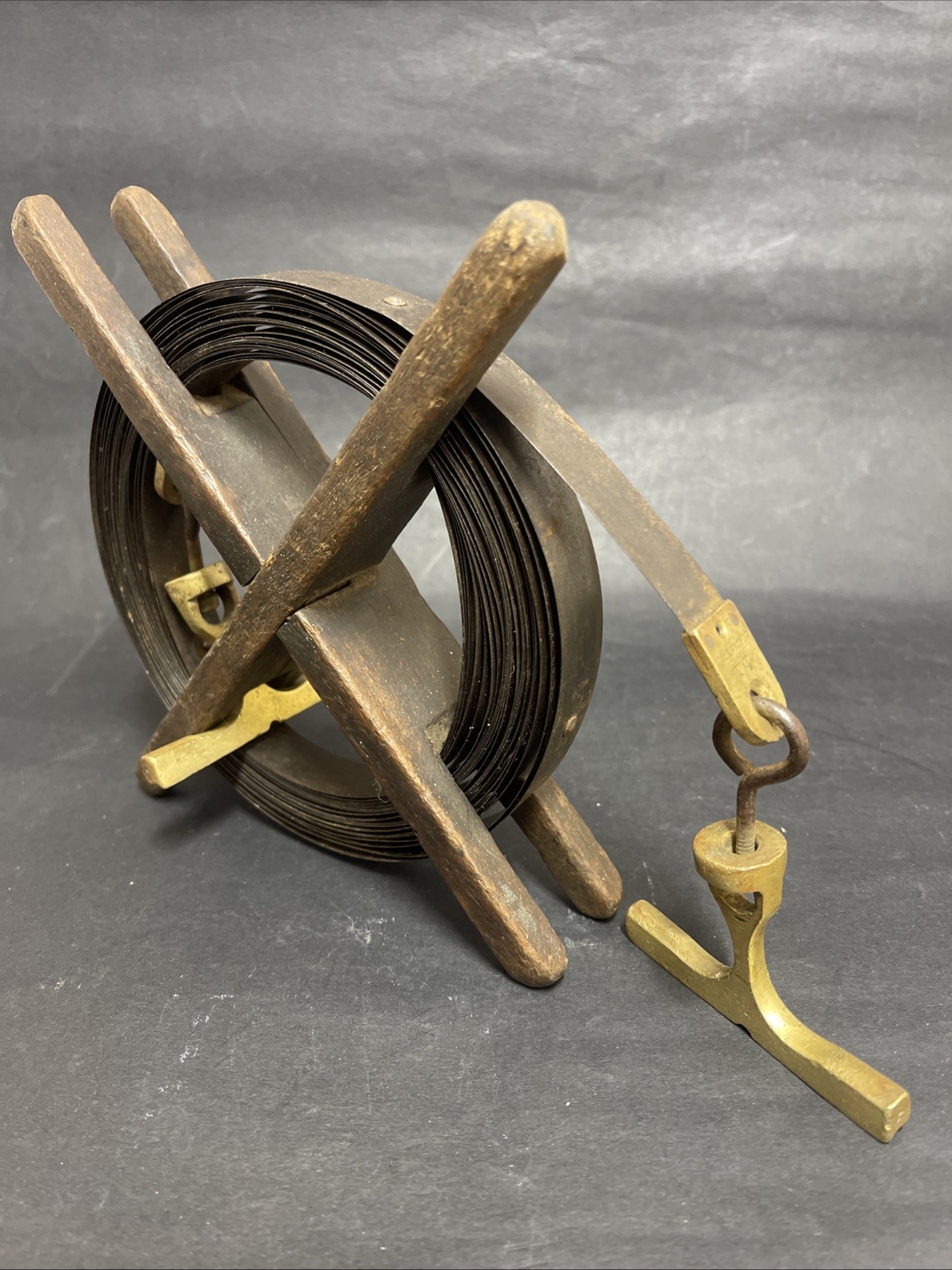 ANTIQUE FRENCH SURVEYORS OPEN REEL BRASS STEEL WOOD MEASURE BRASS NUMERALS 1920s