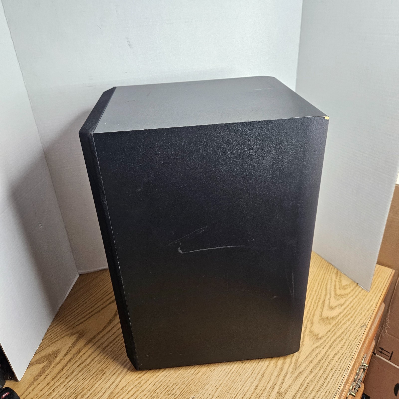YAMAHA YAS-70 Subwoofer Speaker Powered with Cables