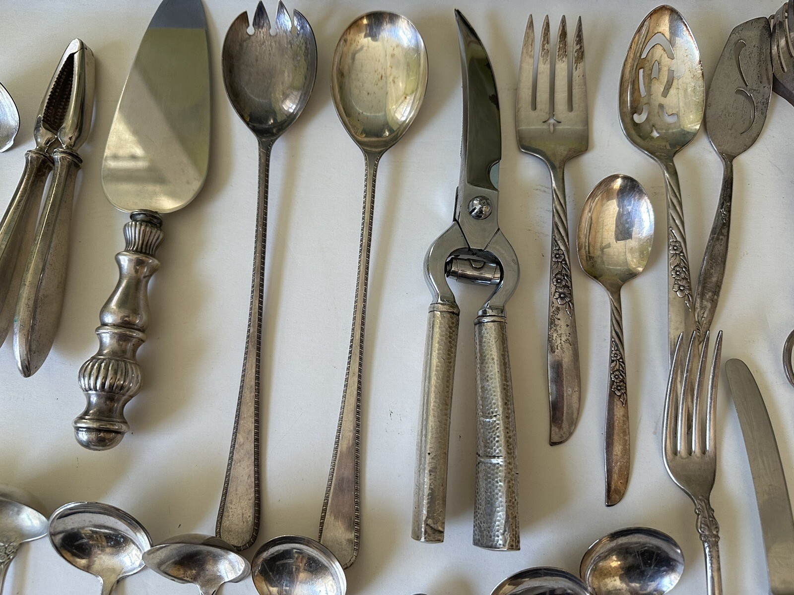 59 pc LOT ASSORTED SILVERPLATE SERVING FLATWARE 1940'S-1980'S STAINLESS