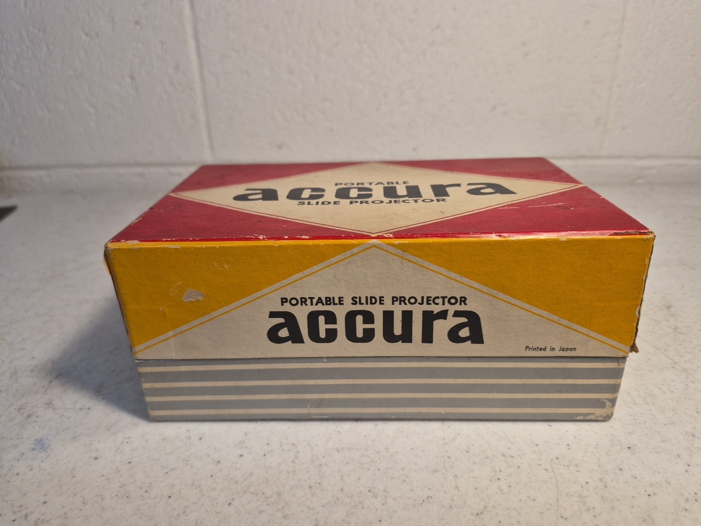 Vintage Accura Portable Slide Projector