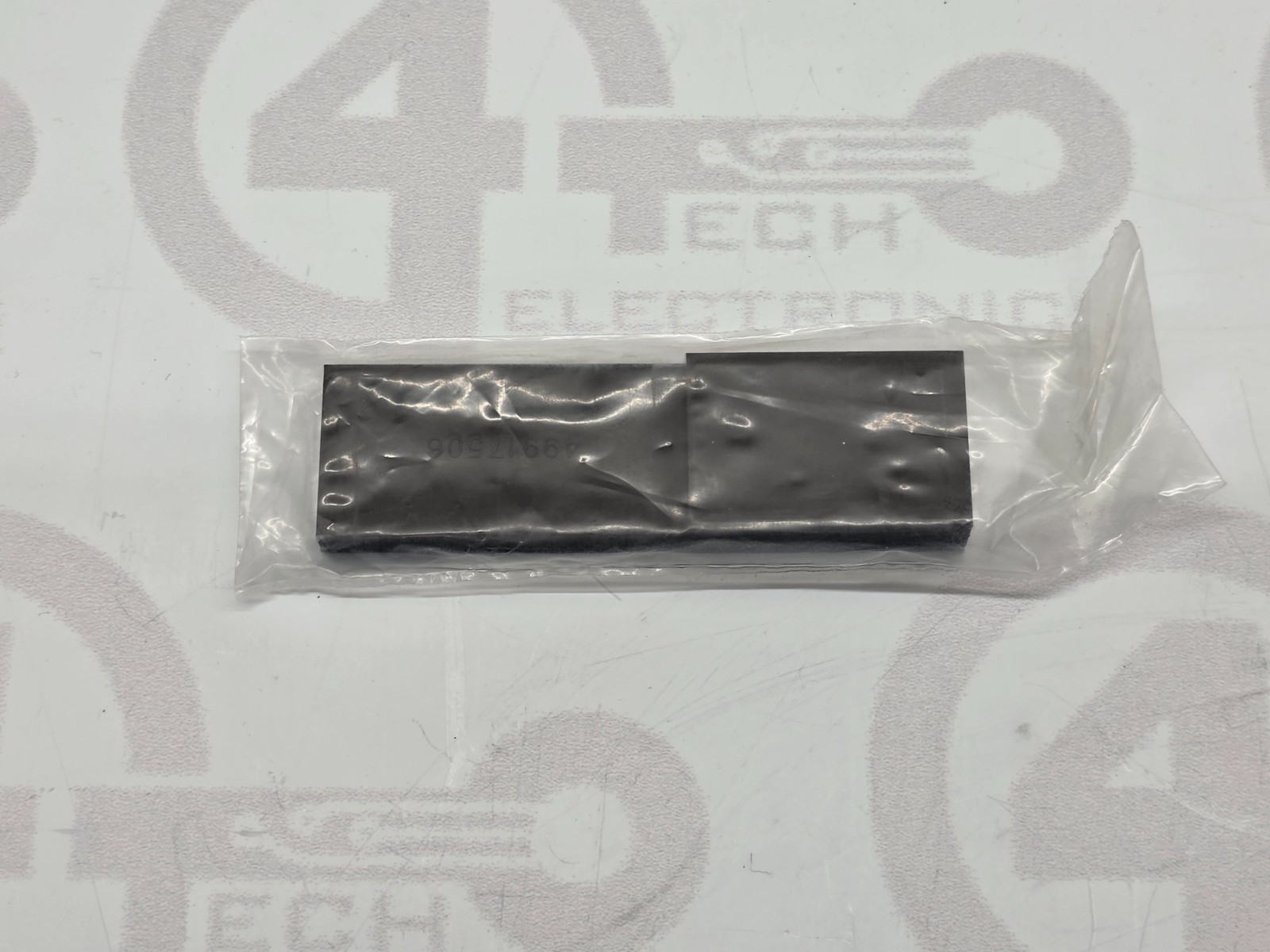 Universal Instruments Cable Retainer 49917506