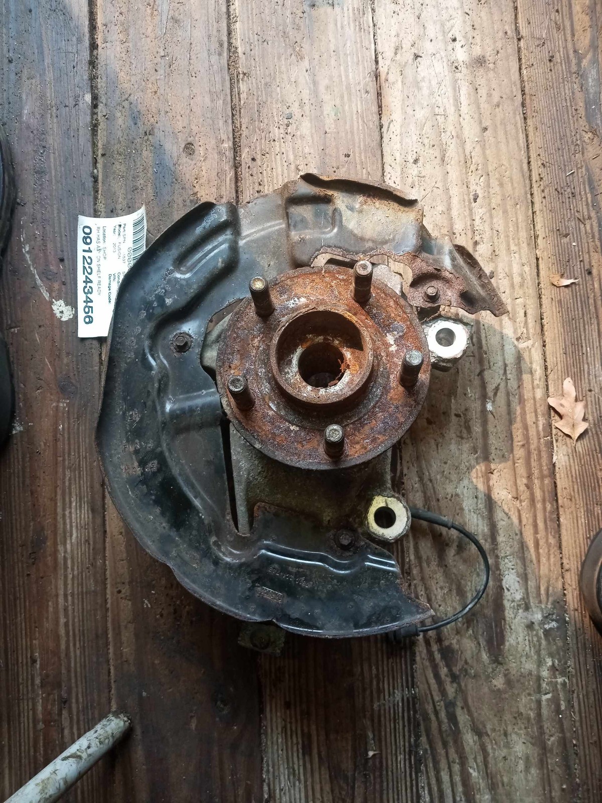 2013 FORD Fusion Spindle Knuckle Front Left Driver 174K OEM