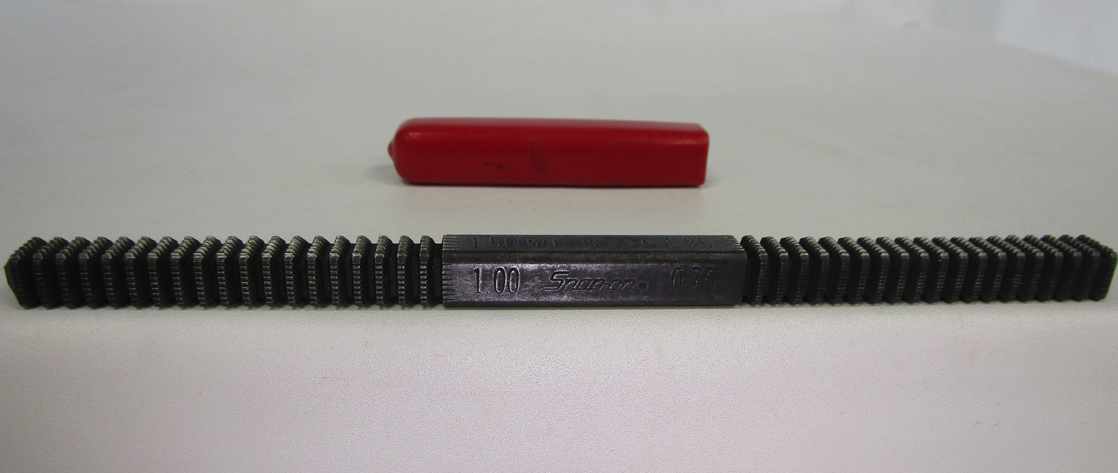 Snap On TFM7530B Thread Restorer File - Eight Pitches - .75-3mm