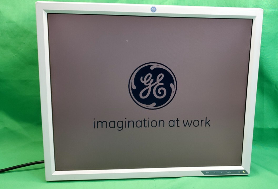 *TESTED* GE MDC1900-1AC Medical Display Monitor,  19 inch, 1280 x 1024, DVI, VGA