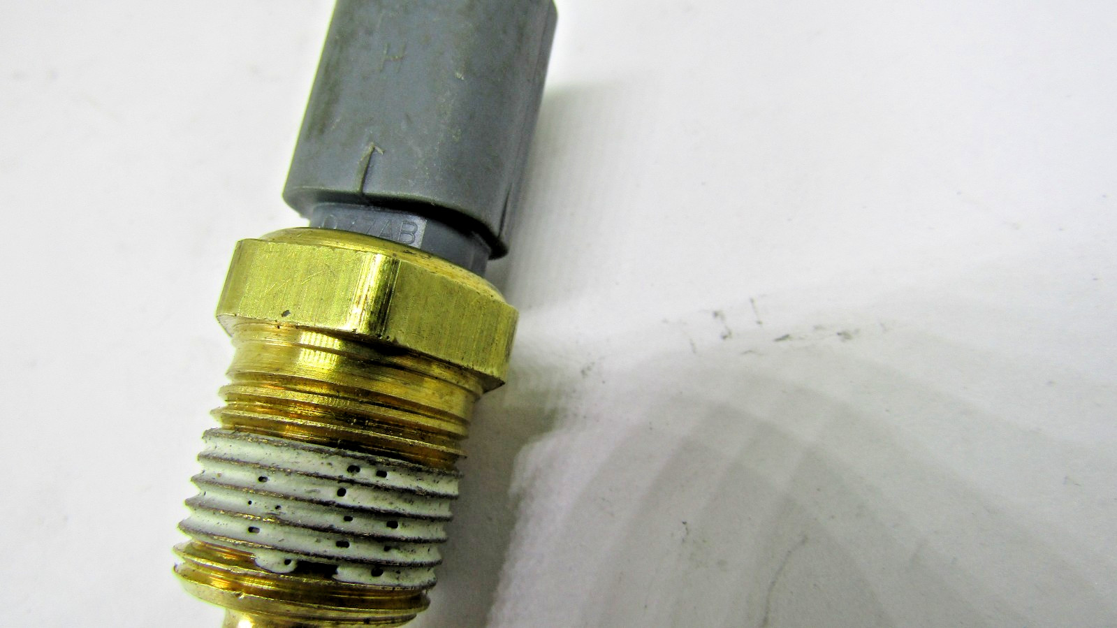 Engine Coolant Temperature Sensor Mopar 5149077AB